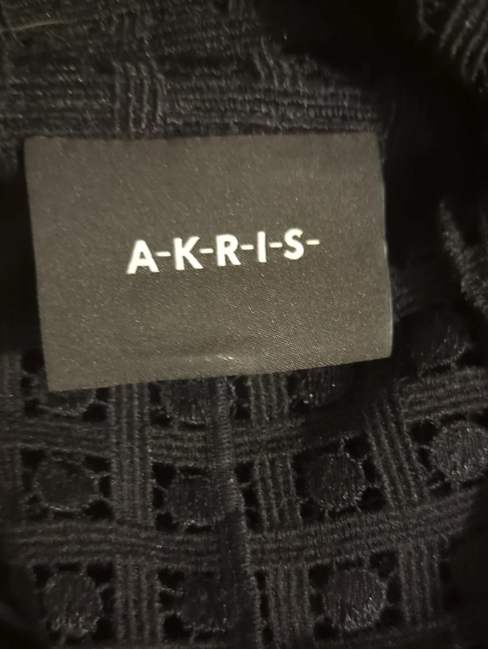 Akris Black Mulberry Silk Geometric Embroidered Openwork Blazer Size 44 IT EUC